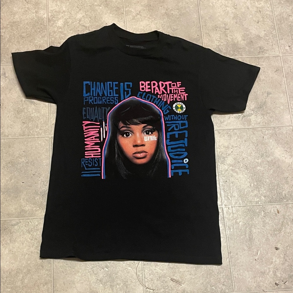 Black Graphic tee left eye tlc
